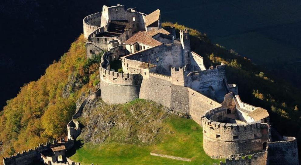 Casa Al Castello, Calliano Ospitar Exterior photo